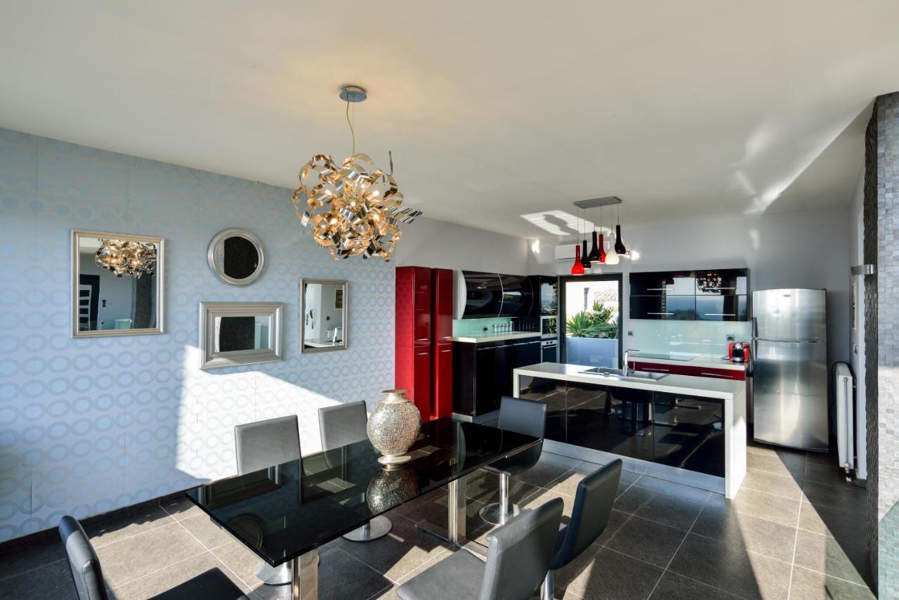 Adorno Luxury Villas Chorafakia Bagian luar foto