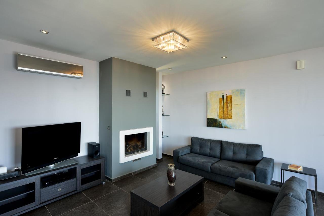 Adorno Luxury Villas Chorafakia Bagian luar foto