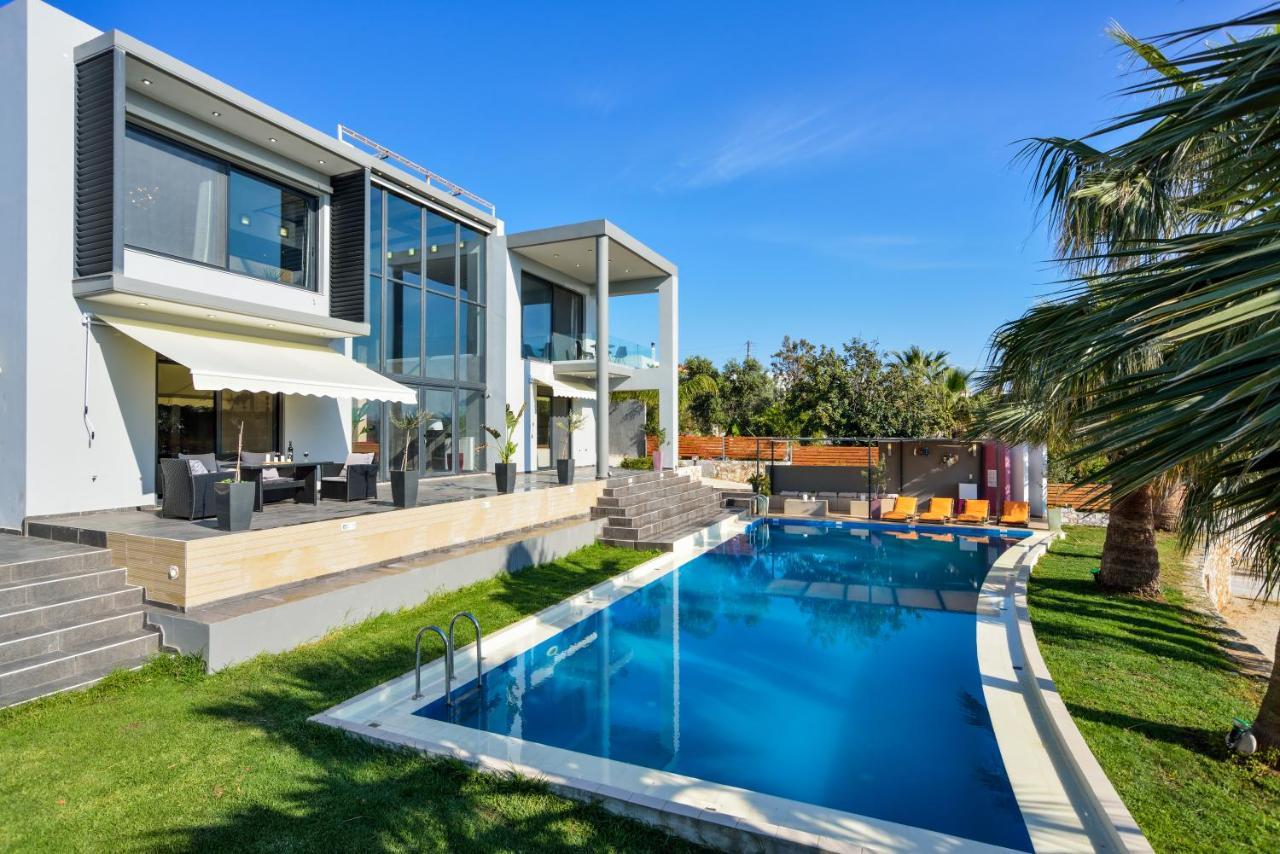 Adorno Luxury Villas Chorafakia Bagian luar foto