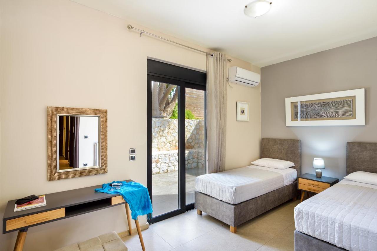 Adorno Luxury Villas Chorafakia Bagian luar foto