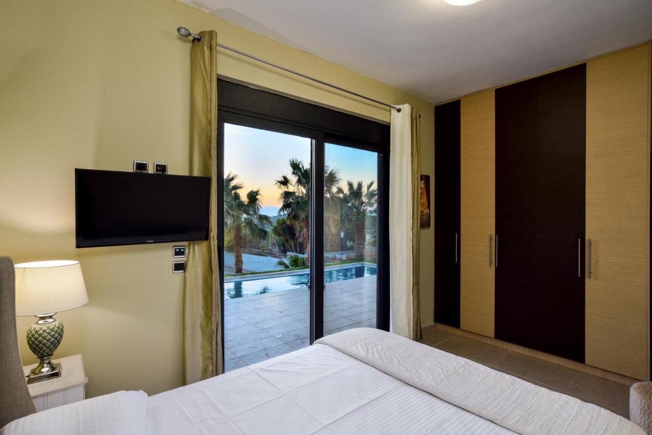 Adorno Luxury Villas Chorafakia Bagian luar foto