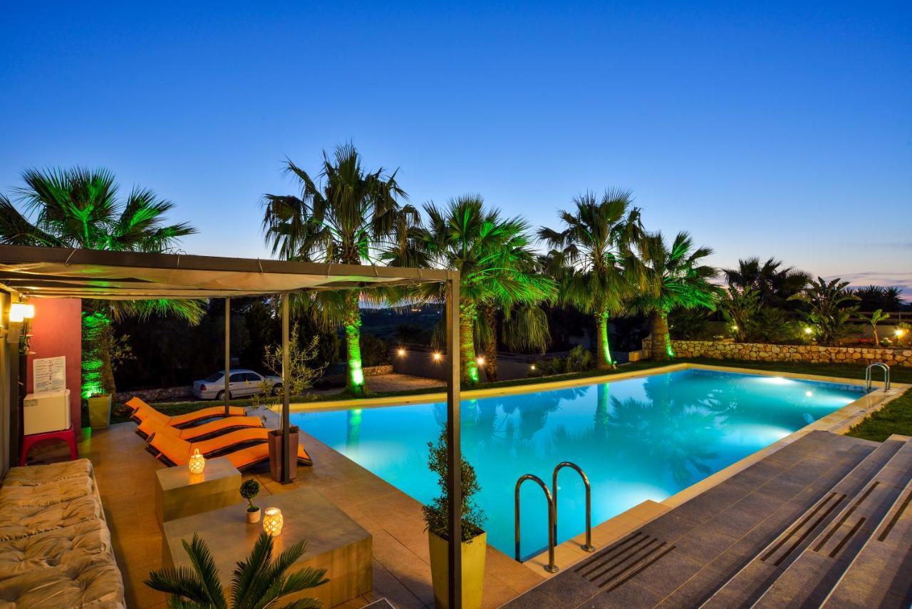 Adorno Luxury Villas Chorafakia Bagian luar foto
