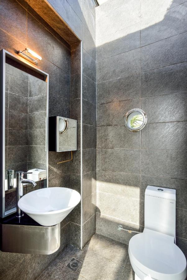 Adorno Luxury Villas Chorafakia Bagian luar foto