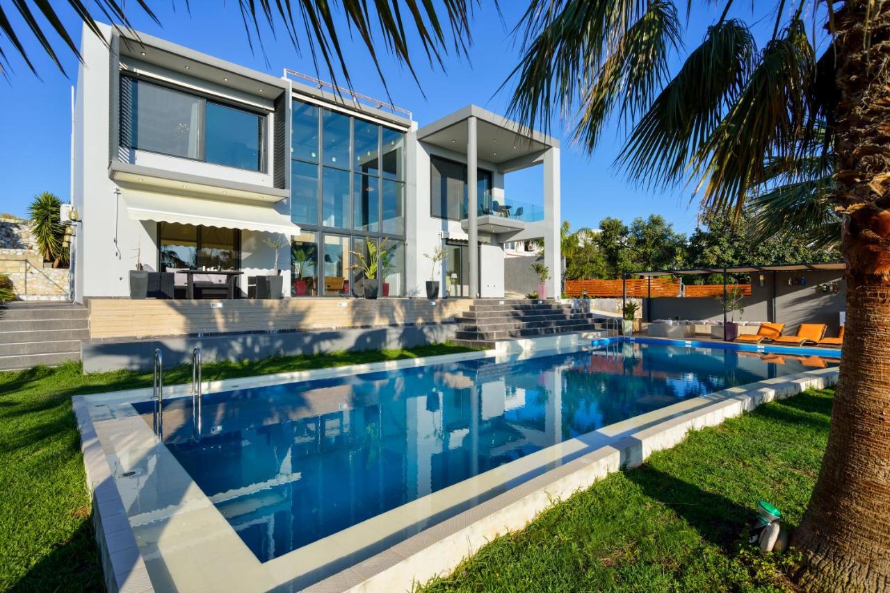 Adorno Luxury Villas Chorafakia Bagian luar foto
